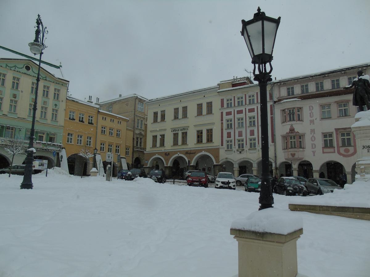 Gl Hotel Трутнов Экстерьер фото