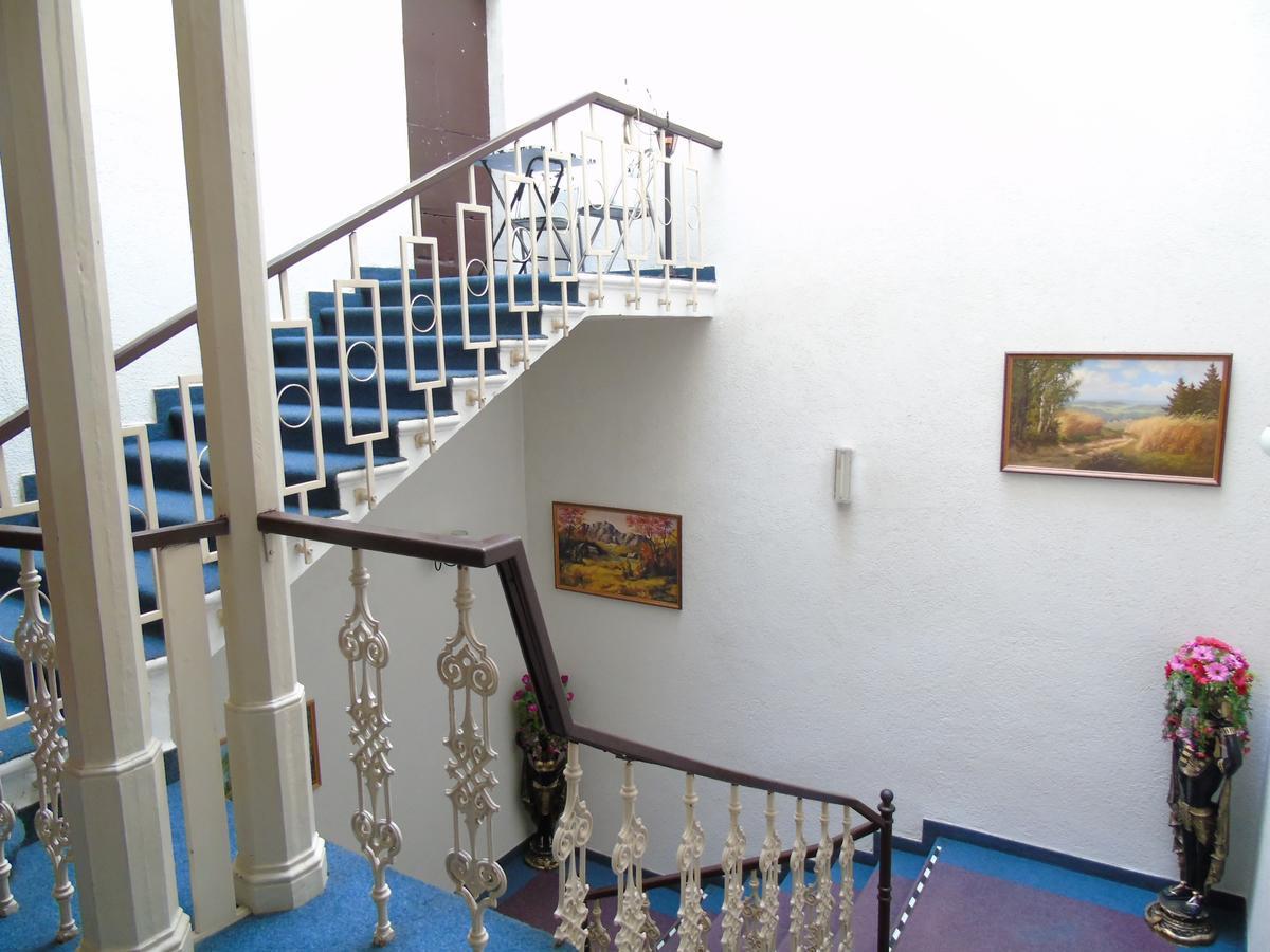 Gl Hotel Трутнов Экстерьер фото