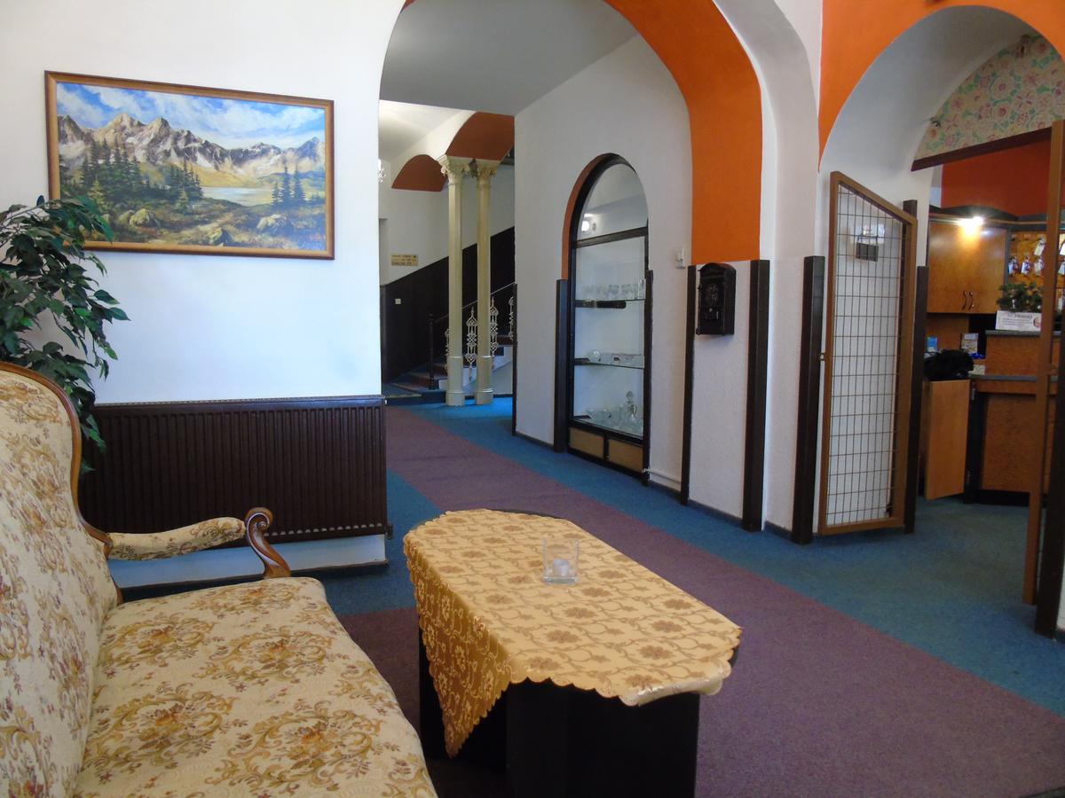 Gl Hotel Трутнов Экстерьер фото